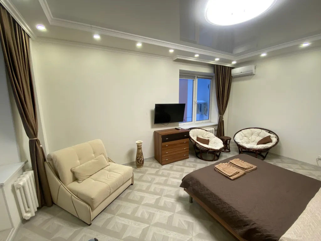 Квартира на набережной