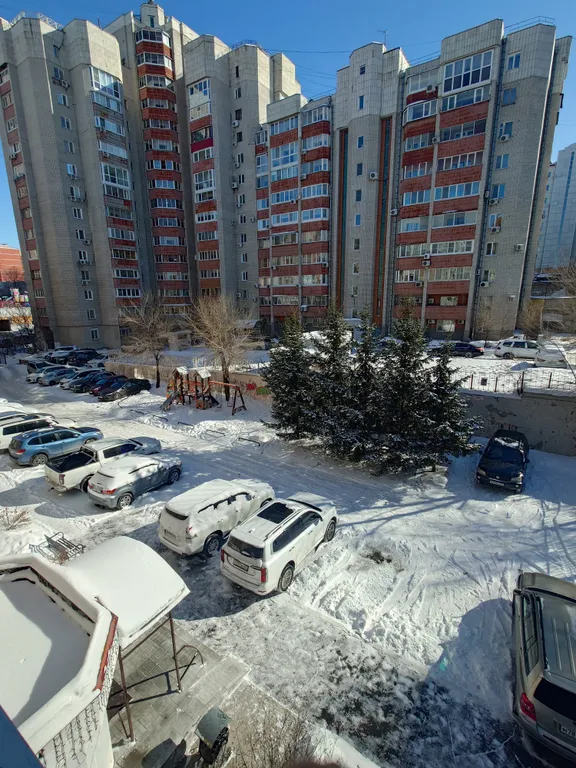 Просторная 4-х комнатная квартира в центре города