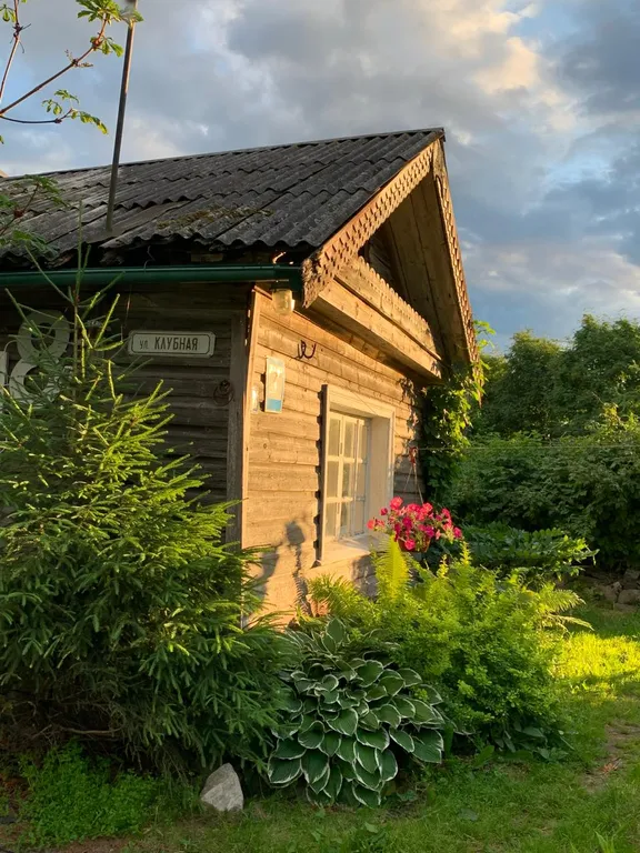 Коттедж Дом в городе петрозаводске с красивым уединённым участком и баней — аренда посуточно в Петрозаводск