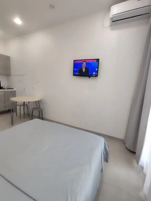 Новая студия в новом доме недалеко от моря