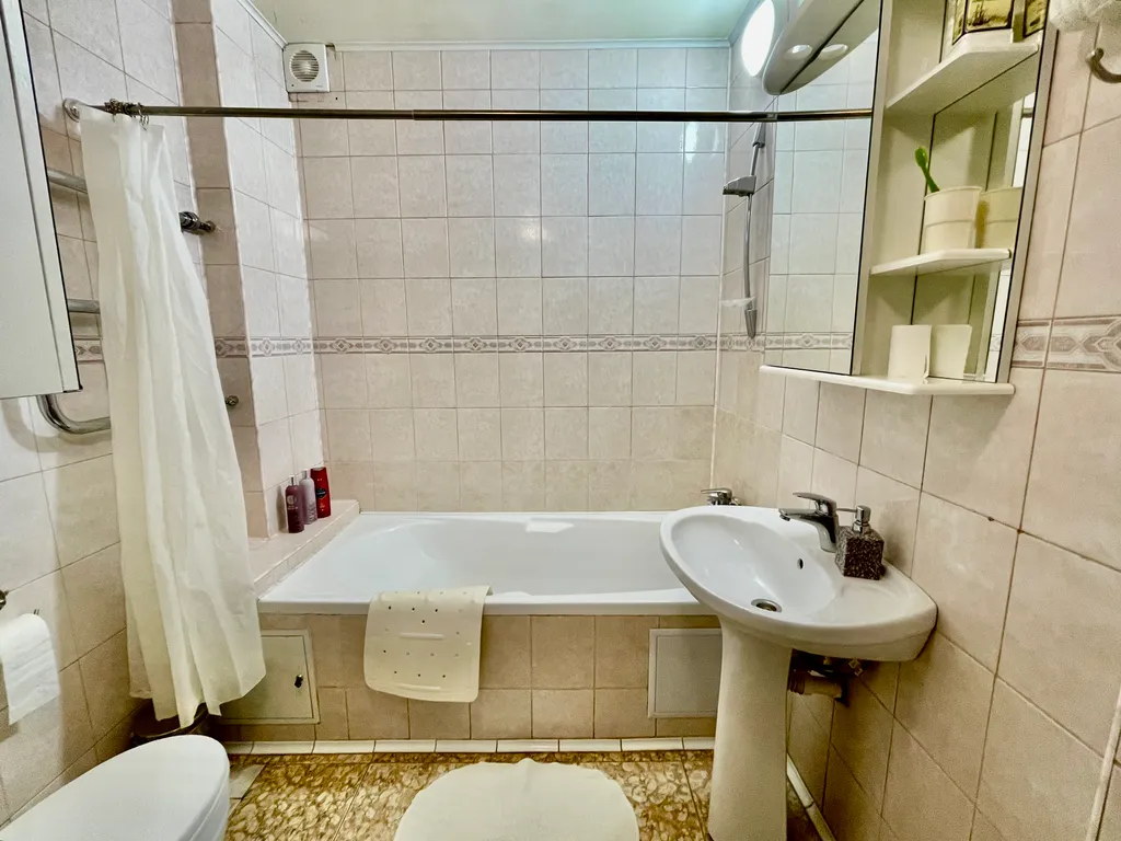 Номер с интернетом и рабочим столом