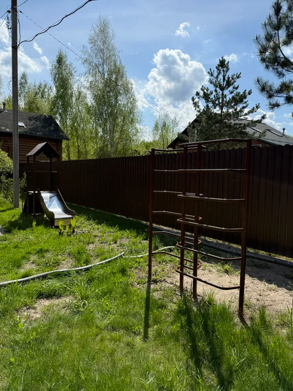 Дом на озере