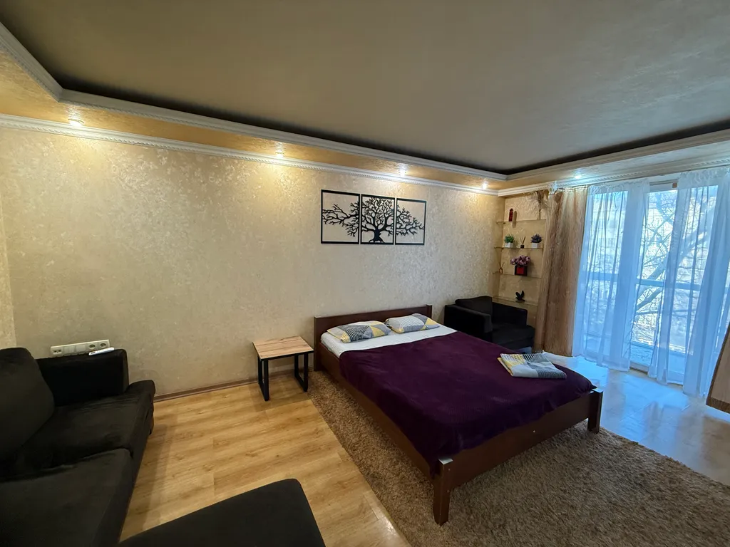 Квартира Студия возле центральной площади Ленина, вода 24/7 — аренда посуточно в Донецк