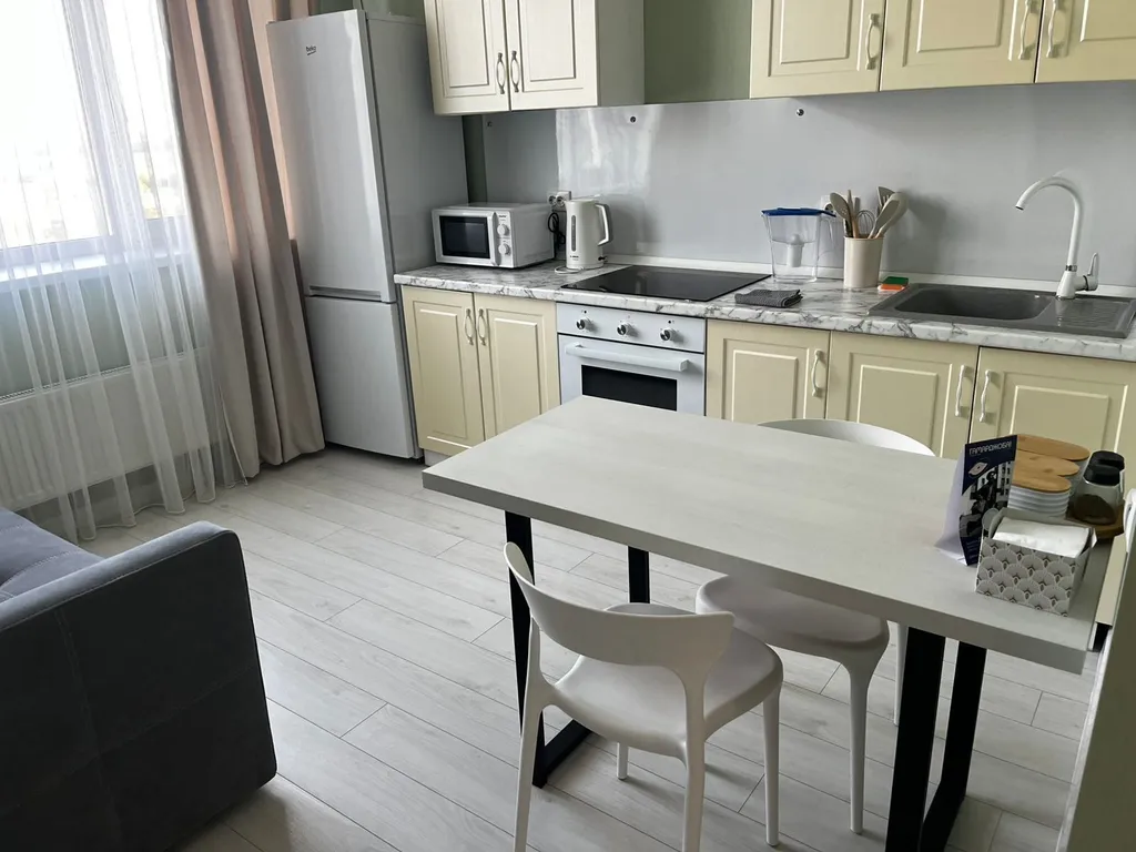 Квартира Апартаменты Фрезия Studio ApartaMIA — Тюмень