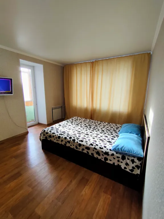 1 комнатная квартира в центре города — аренда посуточно в Альметьевск