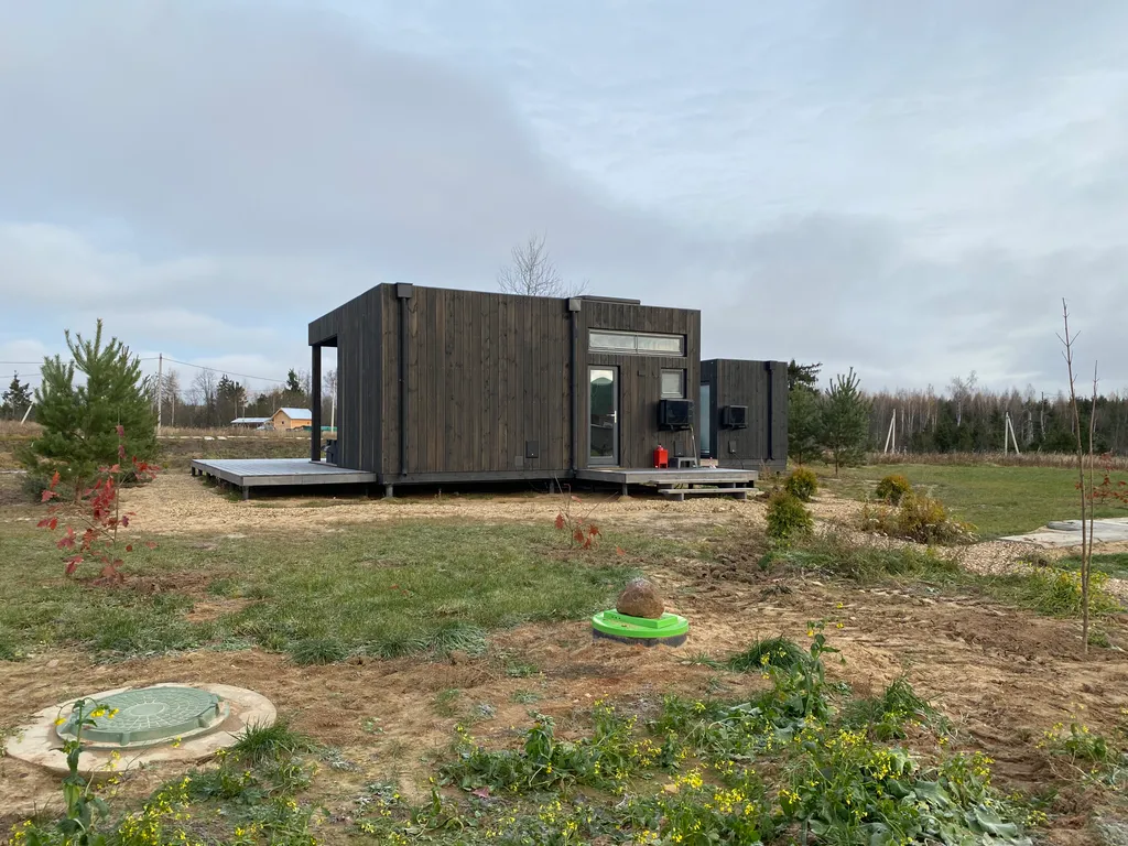 Уютный дом с панорамными окнами