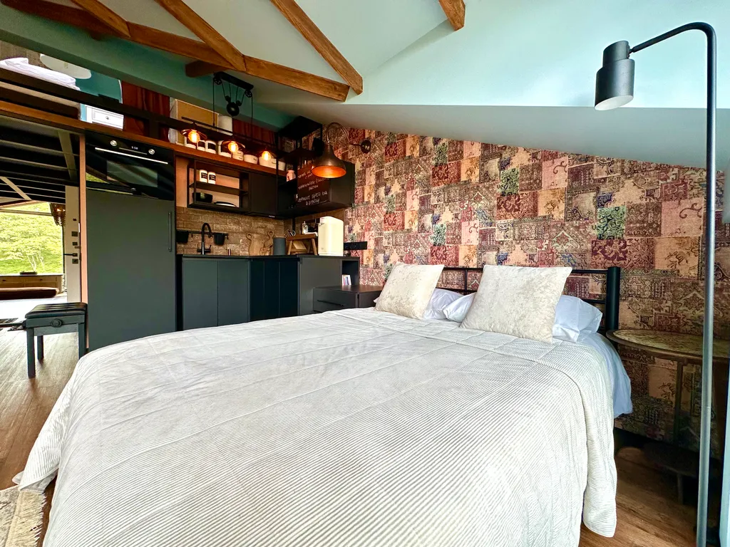 Двухуровневый апартамент с видом на горы