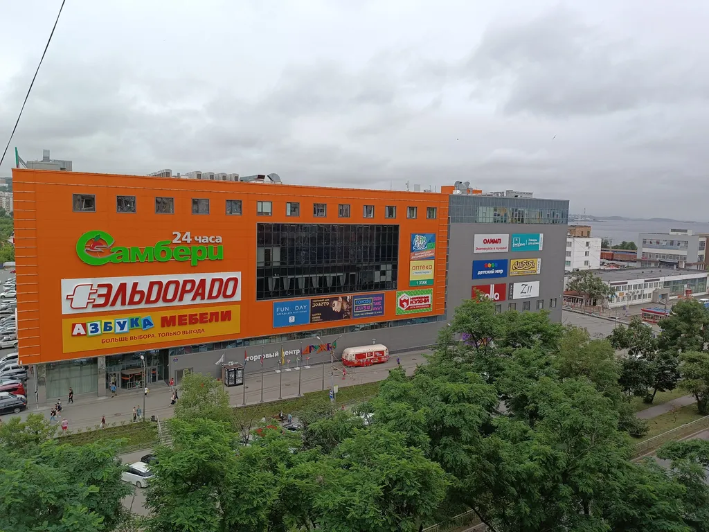 Уютная квартира с видом на город море рядом с жд станцией Вторая речка