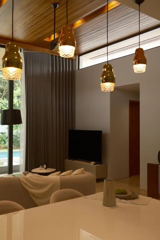 Коттедж 4-комнатный Дом — Пхукет