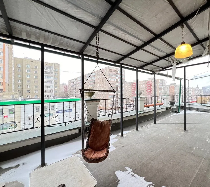 Трехкомнатная с оригинальным дизайнерским ремонтом ЦЕНТР