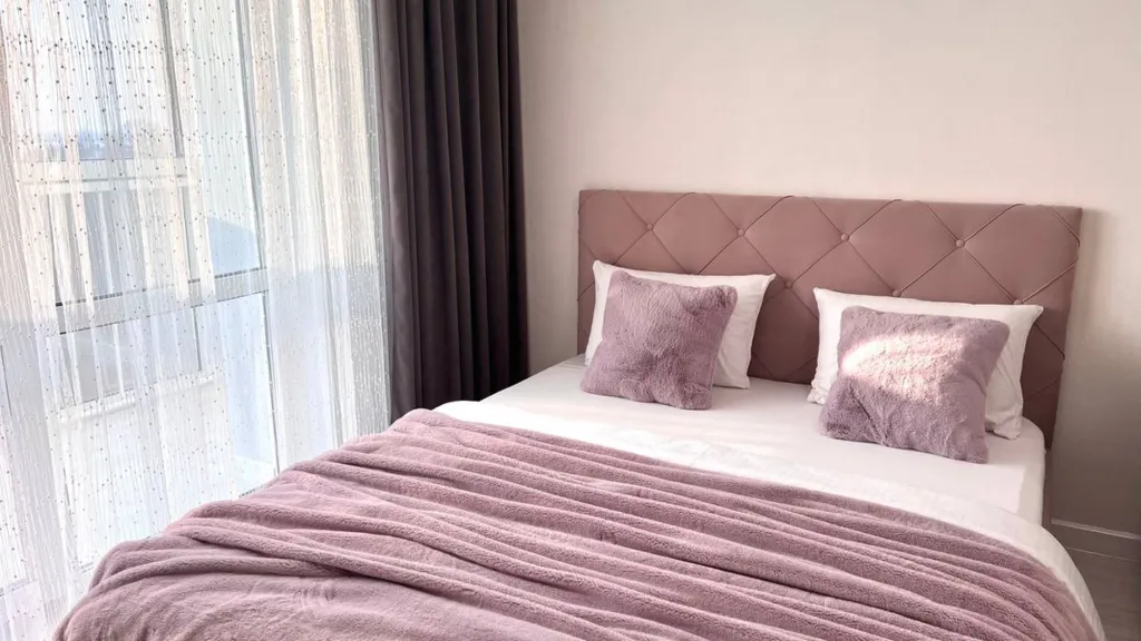 Вернисаж на Броско командированным и туристам города до 4 человек