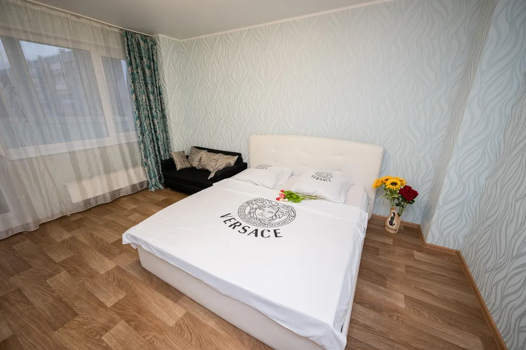 Апартаменты в центре Северо-западного района города около гостиницы Виктория