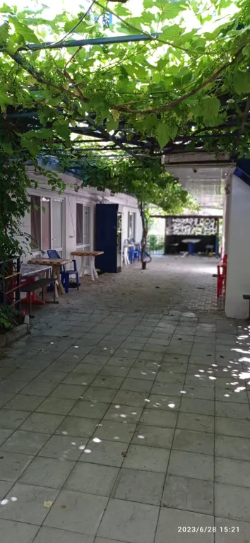 Номер на первом этаже с двумя отдельными кроватями