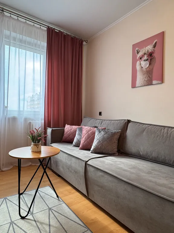 Отличная квартира рядом с центром -для командировочных и гостей города