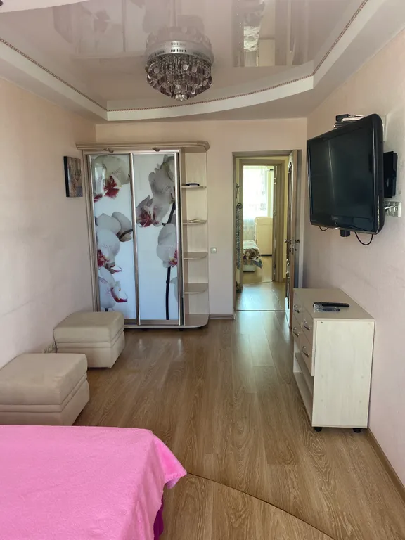 Квартира 3-комнатная Квартира — Севастополь