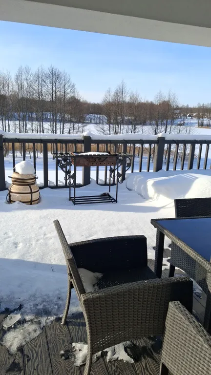 Современный дом на берегу озера в национальном парке Браславские озера