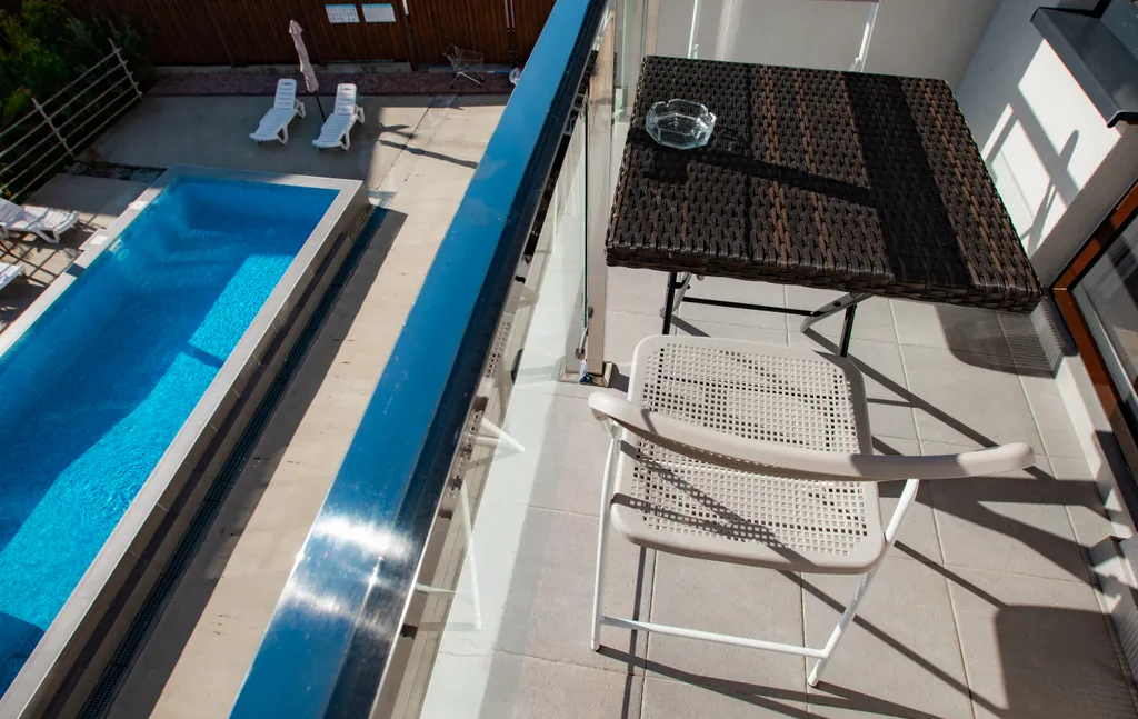 Уютная квартира с бассейном