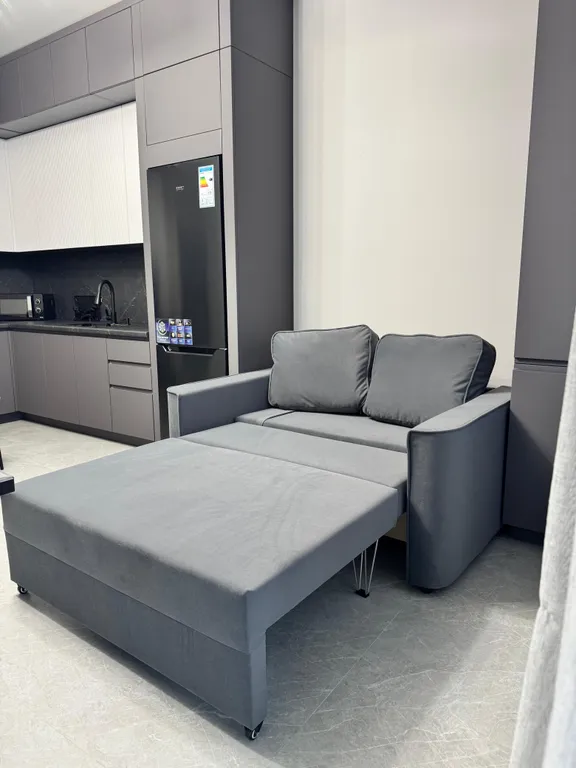 Двухкомнатная просторная квартира с панорамным видом на парк в центре