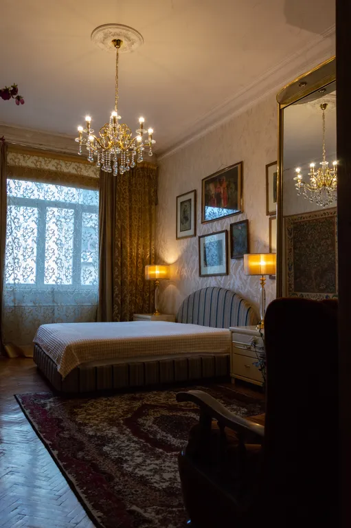 Атмосферная квартира в легендарном доме центра Минска