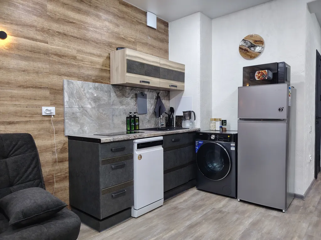 Двухкомнатные Апартаменты Люкс с Кондиционером и Бойлером в Центре