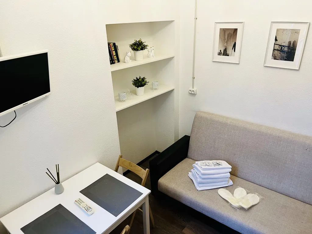 Квартира Двухуровневая студия на Фонтанке — аренда посуточно в Санкт-Петербург