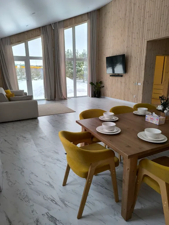 Дом в сосновом лесу