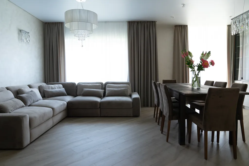 Таунхаус с дизайнерским ремонтом на участке