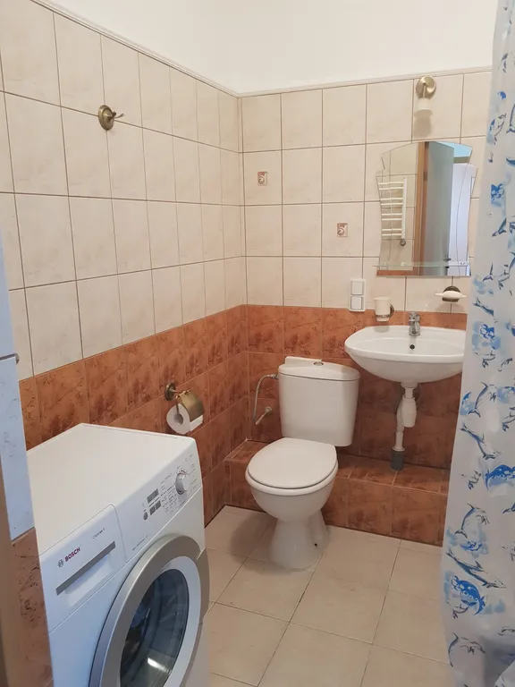 Уютная квартира в ЖК Росгартен у ж/д станции - 20 мин до моря!