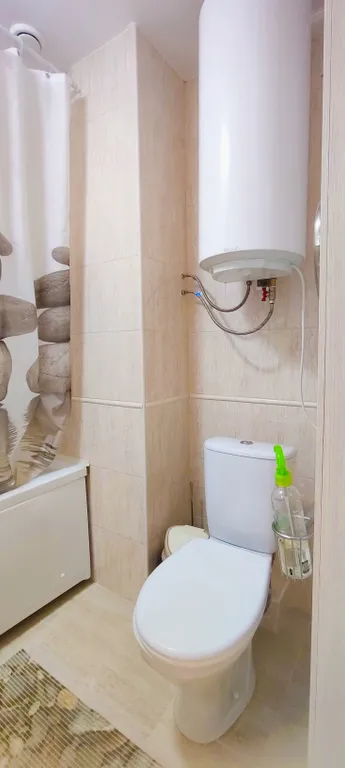 Студия с бассейнами рядом с Кипарисовым озером