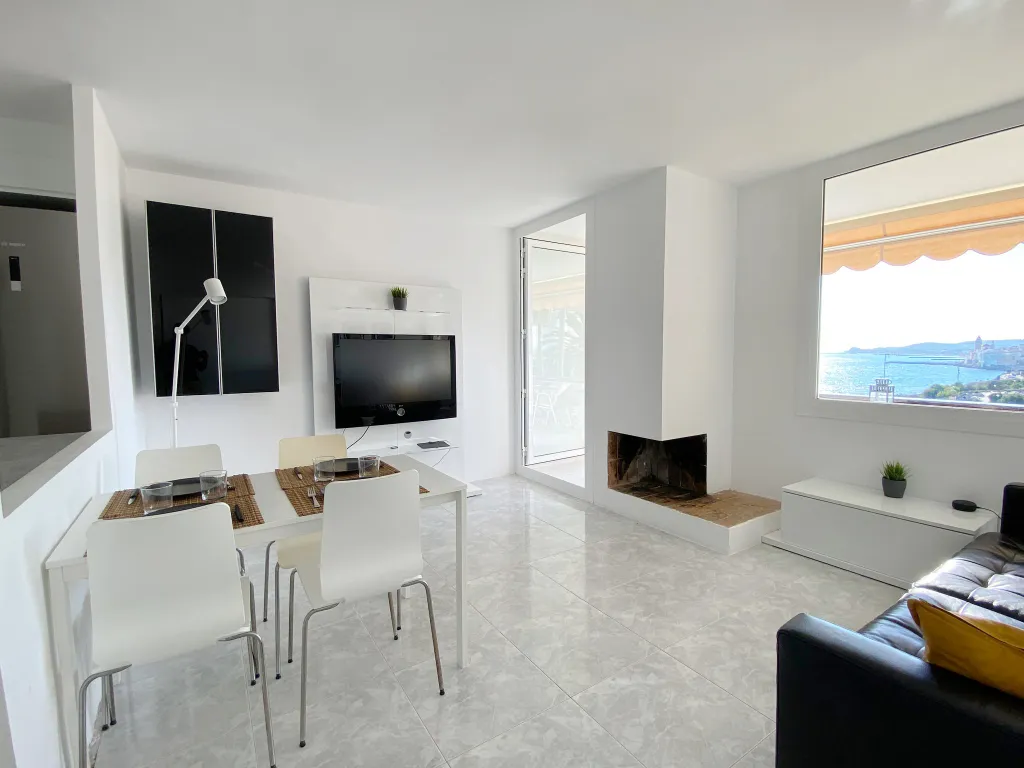 Апартаменты с шикарным видом на море и Ситжес