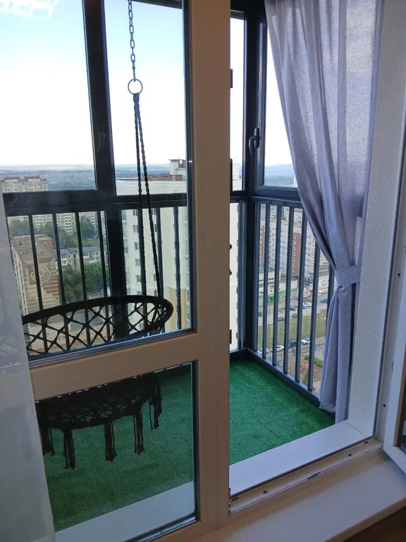 Уютная квартира с красивым видом из окна