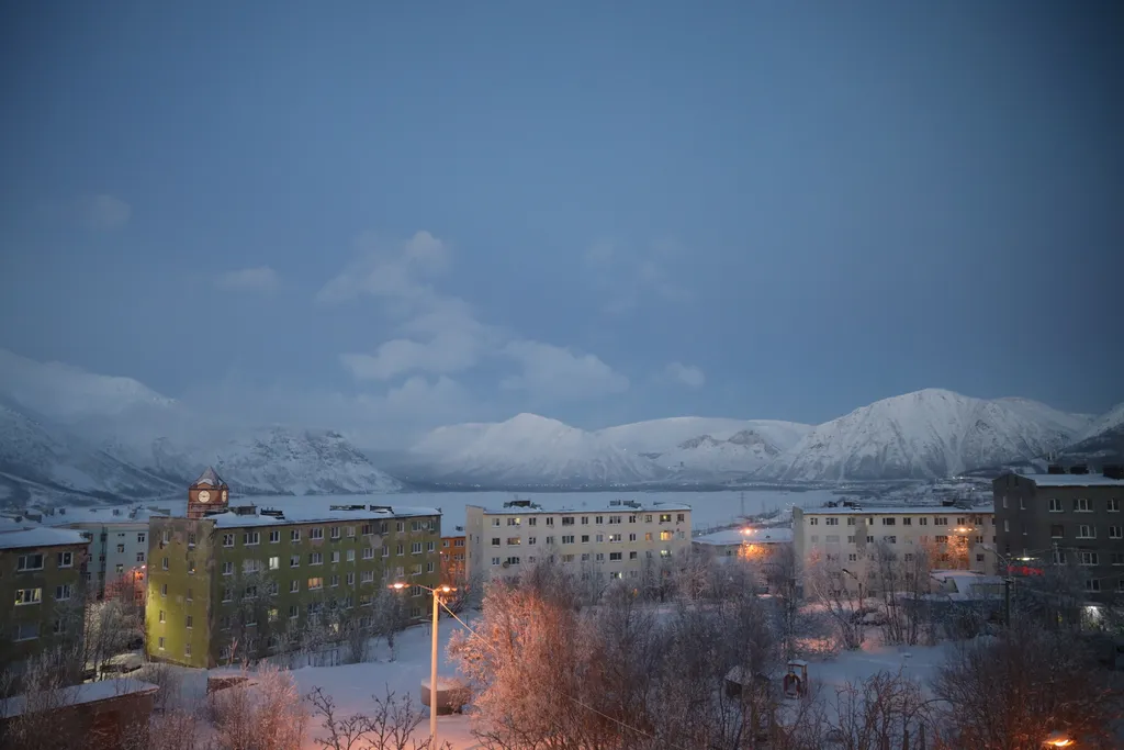 Квартира Квартира в центре с видом на озеро — Кировск