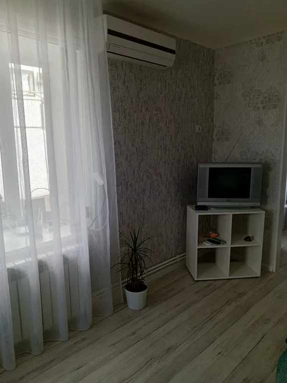 Коттедж Часть дома на первом этаже, свой двор, где уютно, спокойно — аренда посуточно в Камышин