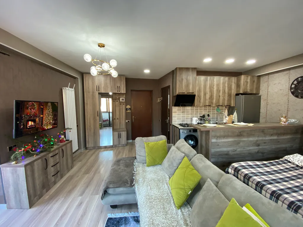 Квартира на 5 этаже с видом на горе