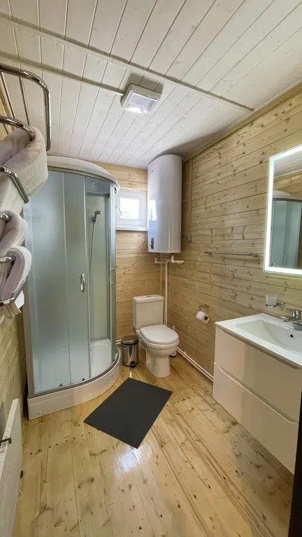 Коттедж Уютный домик с кухней в центре — Архыз