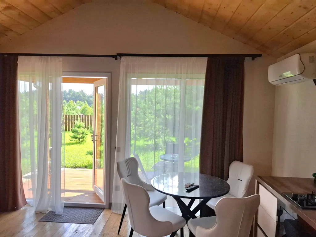 Коттедж 42 метра в лесу у пруда