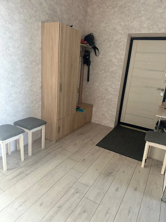 Дом с бассейном в черте города