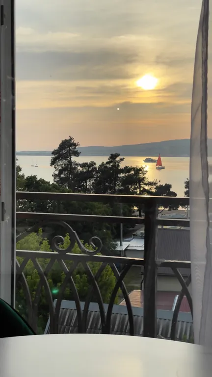 Уютная квартира с видом на море, 2 минуты пешком до пляжа