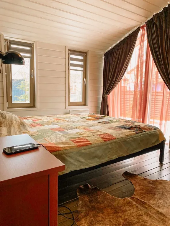 Дом носорога с камином