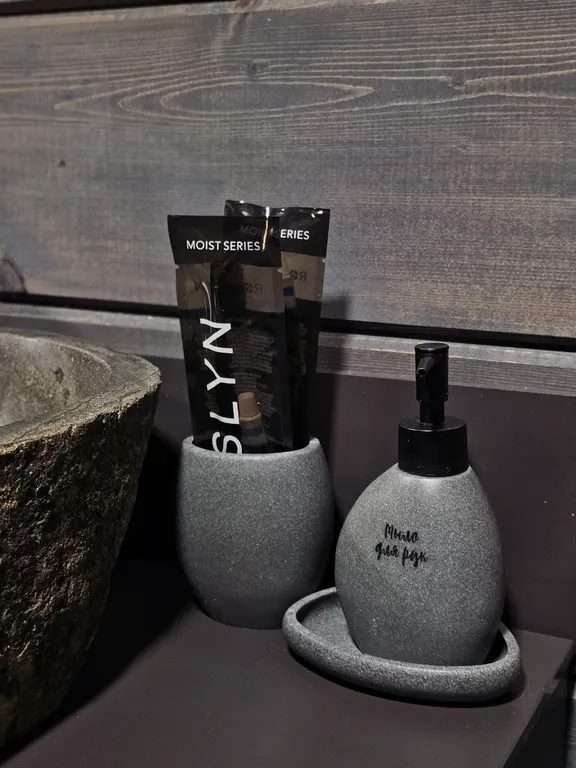 Коттедж Вилла Yksi c видом на озеро и зоной барбекю — Приозерск