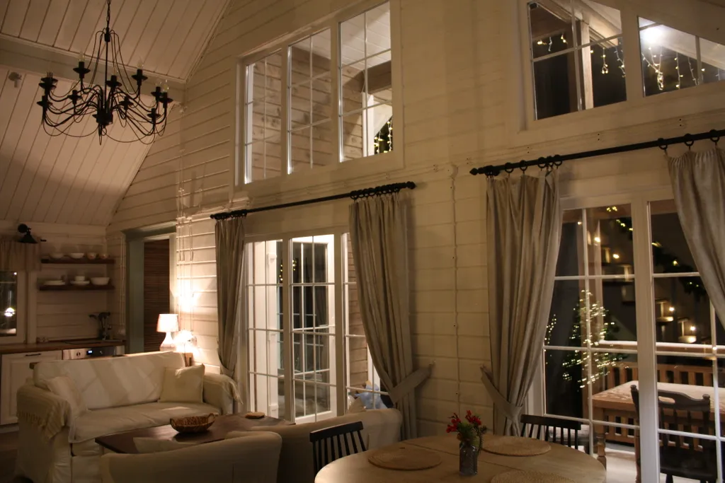 Дом с сауной на берегу реки