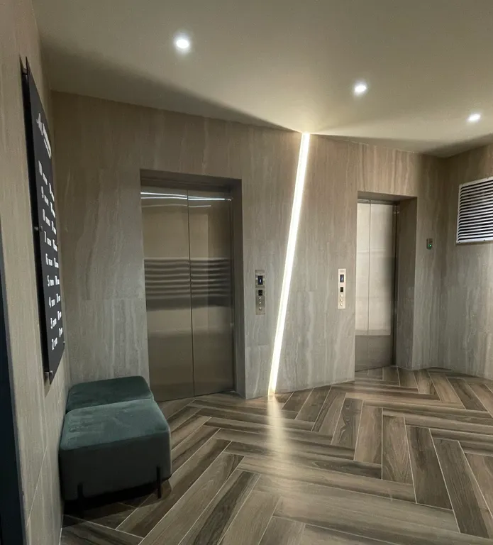 Выдающуюся квартира с дизайнерским ремонтом в центре города