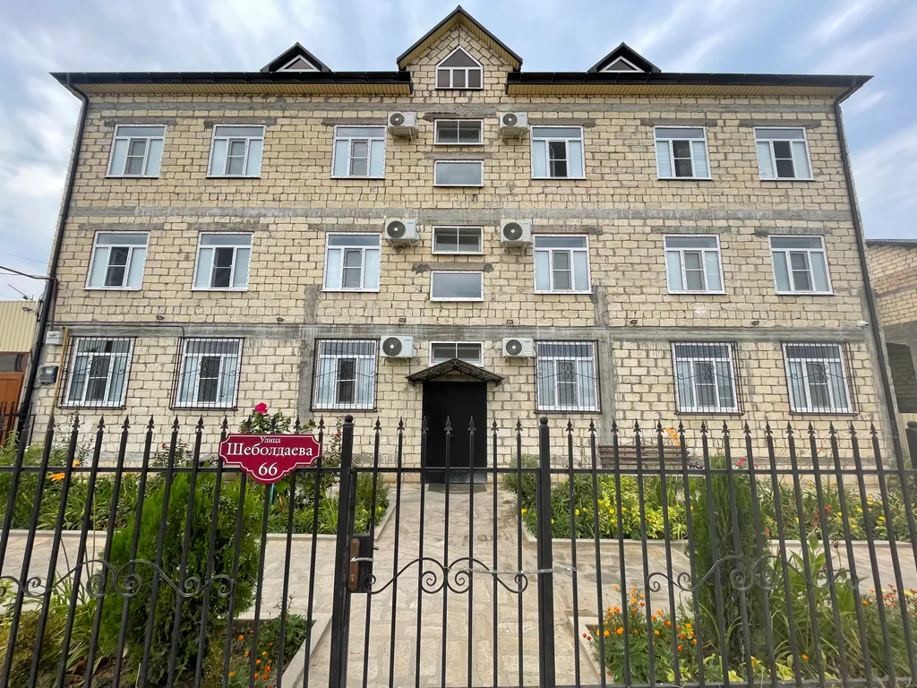 Квартира 3-комнатная Квартира — Дербент