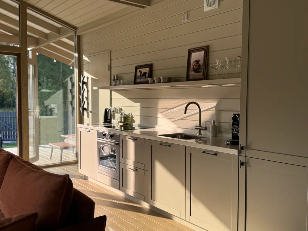 Уютный загородный дом в тишине