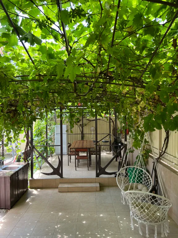 Уютный дом с бассейном