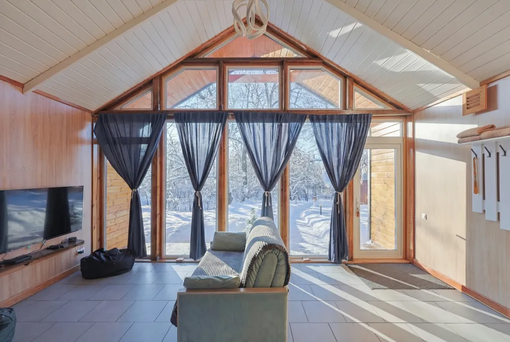 Коттедж Коттедж, современный одноэтажный дом с мансардой — Ногинск