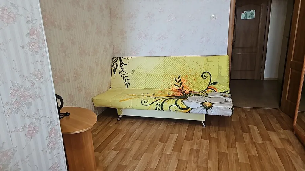 Трехместный номер с 2  кроватями и диваном. Стандарт с видом на море.