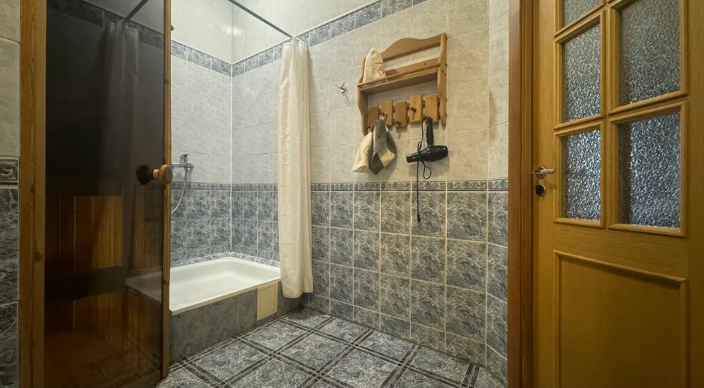 Таунхаус с сауной в центре у набережной