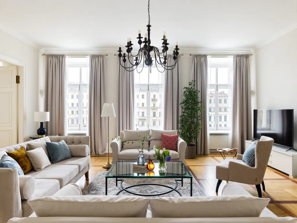 У Невского с видом на Фонтанку