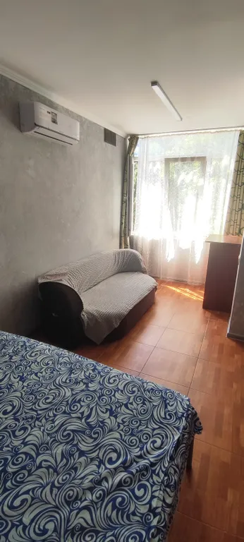 Двухэтажный дом с двориком и мангалом